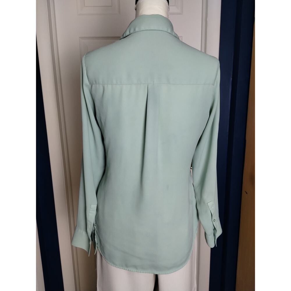 Express Sage Green Button Up Blouse Roll Tap Sleeve Lightweight Elevated Basic - Picture 4 of 8